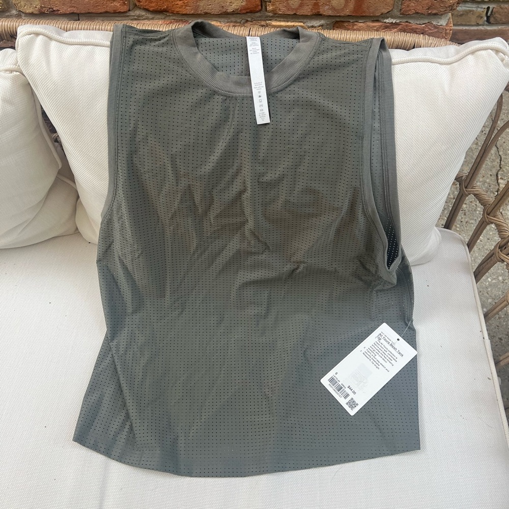 Lululemon “All Yours” Mesh Tank Sz 6 NWT